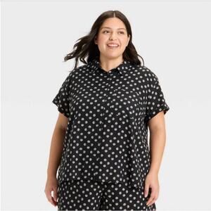 NWT~ Ava & Viv Black Seashell print Short Sleeve Button up Shirt 3X